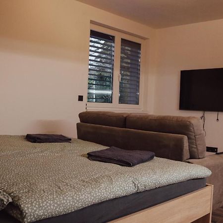 Iq Apartments Eperjes Kültér fotó