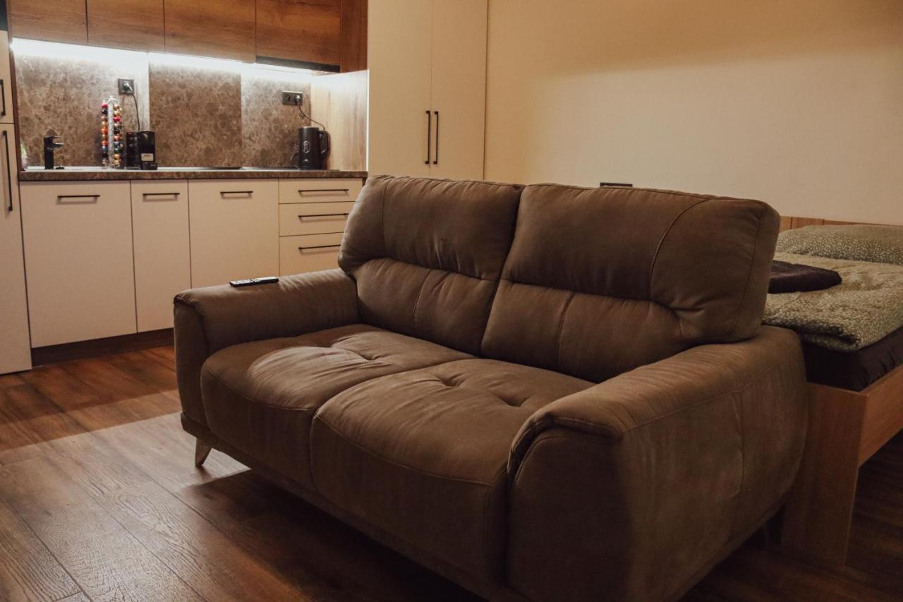 Iq Apartments Eperjes Kültér fotó