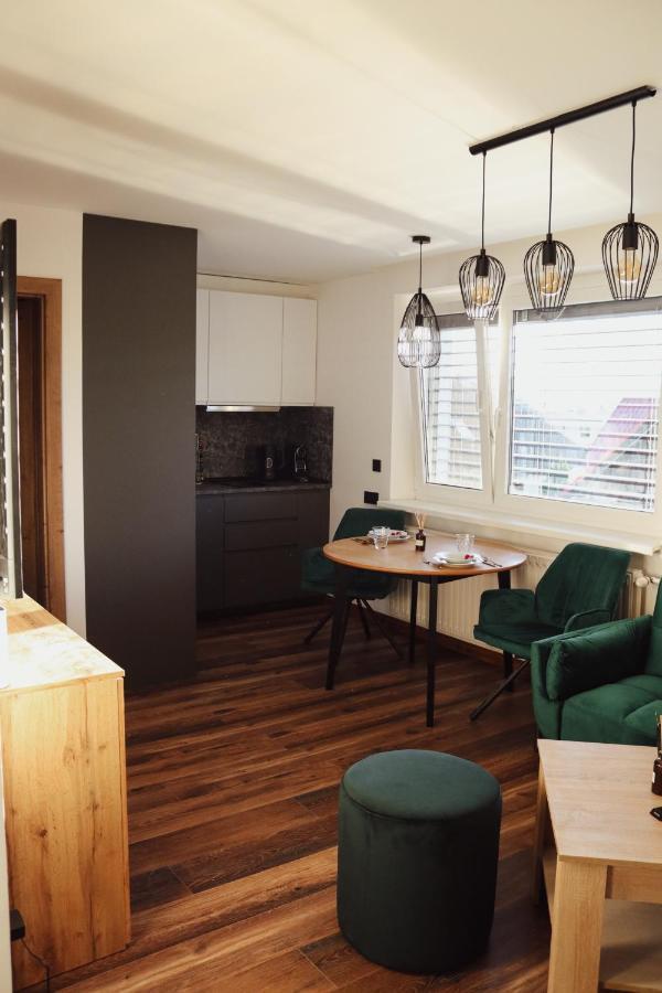 Iq Apartments Eperjes Kültér fotó