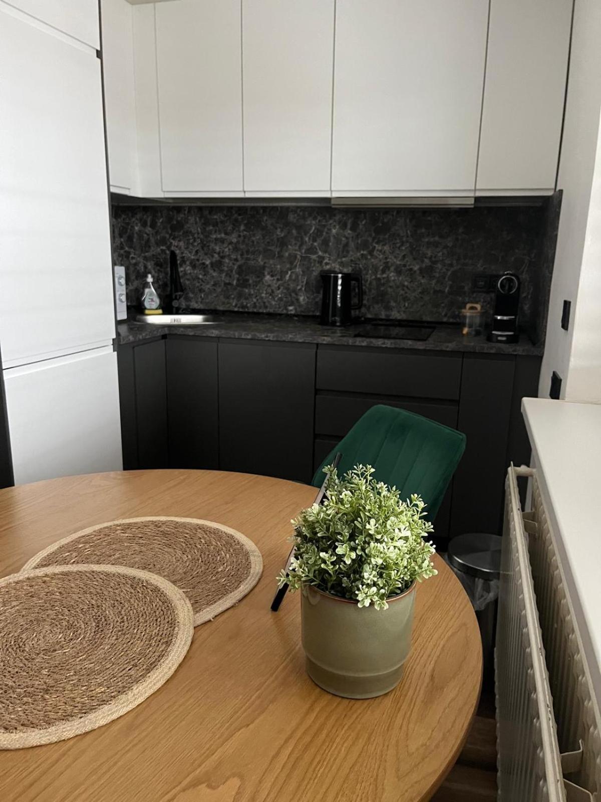 Iq Apartments Eperjes Kültér fotó