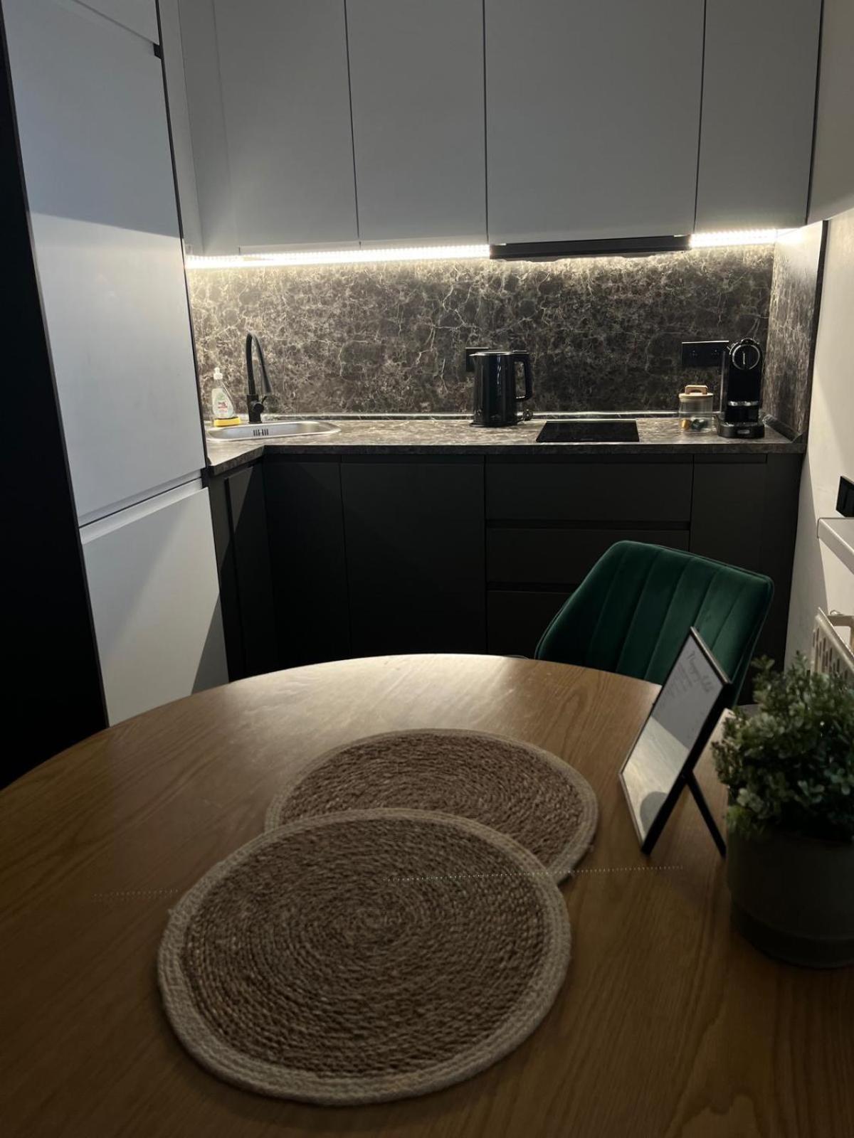 Iq Apartments Eperjes Kültér fotó