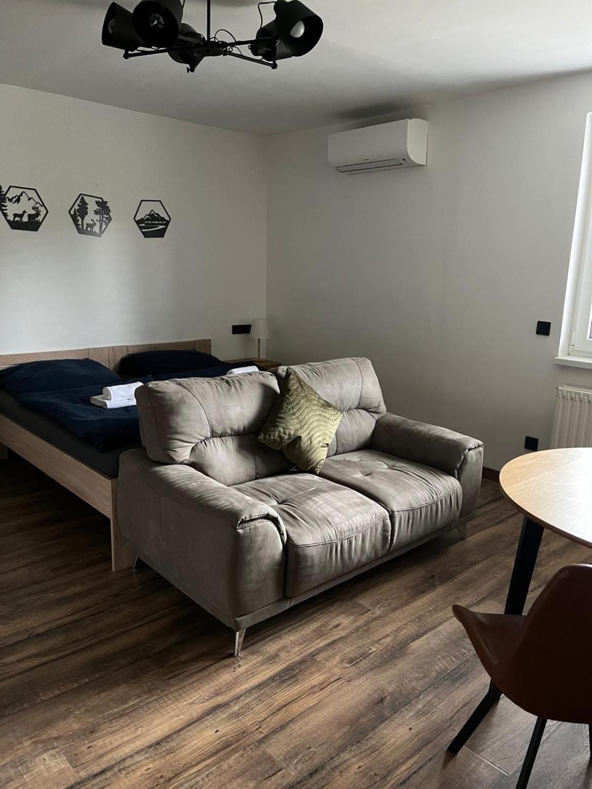 Iq Apartments Eperjes Kültér fotó